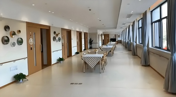 深圳应届大学生入户条件_王欣瑜拒绝和裁判握手引发淡人人设塌房热议，网友破案：被逼急了 网友破案、王欣瑜拒绝